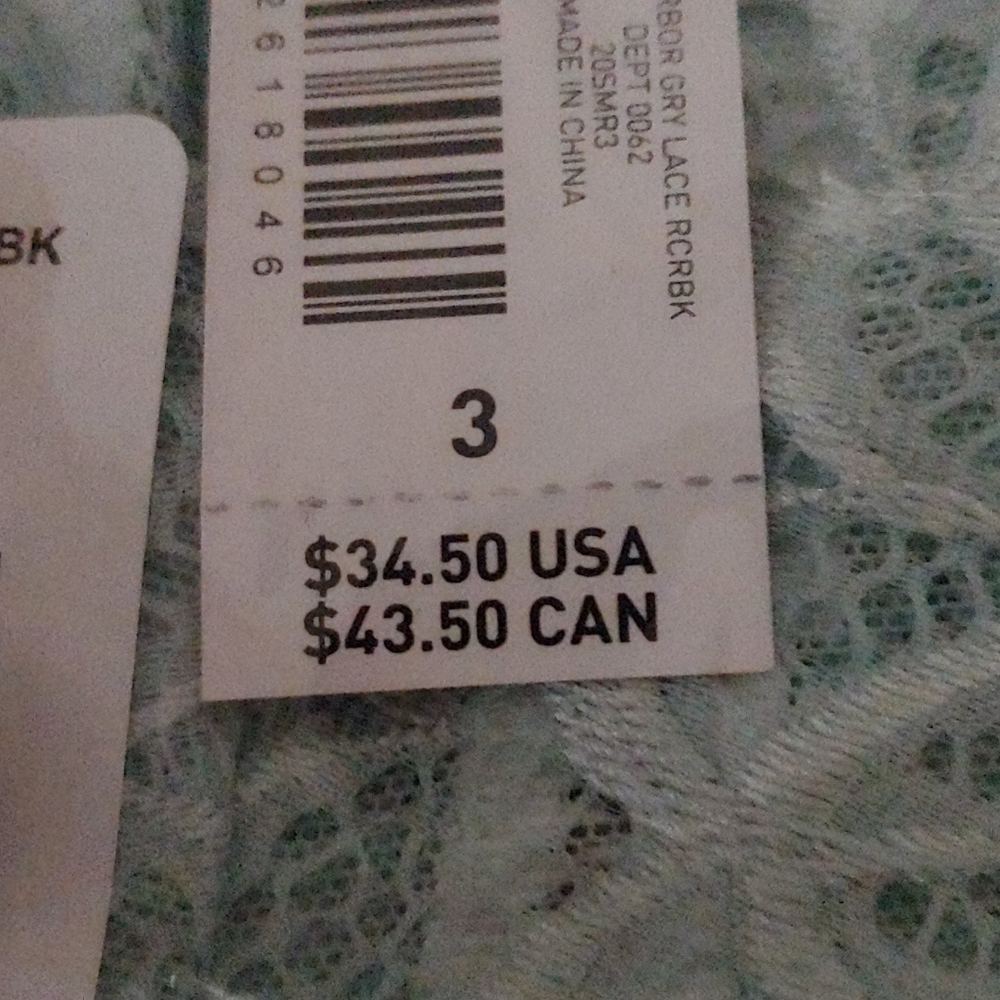 Torrid bralette size 2 & 3 racerback - Picture 4 of 4